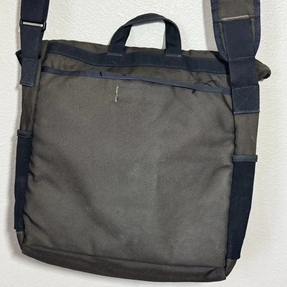 Vintage Patagonia Vertical Mass Crossbody Sling Bag Gray Travel Laptop Messenger